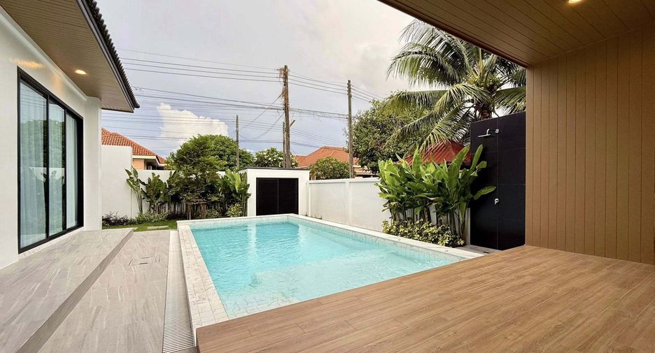 For sale 3 bedrooms villa in Mueang Phuket, Phuket
