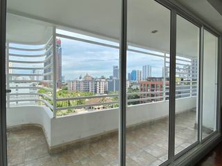For rent 4 ベッドルーム apartment in Watthana, Bangkok