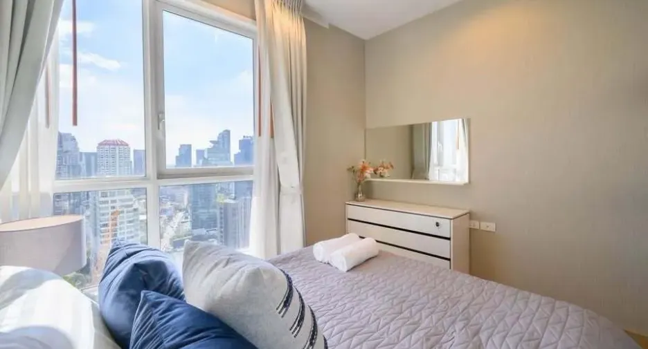 For rent 2 bedrooms condo in Watthana, Bangkok