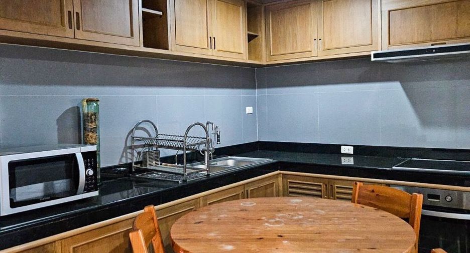Продажа 3 спальни кондо в Щаттхана, Бангкок