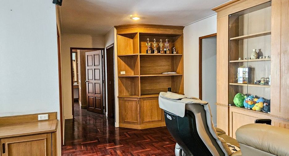 Продажа 3 спальни кондо в Щаттхана, Бангкок