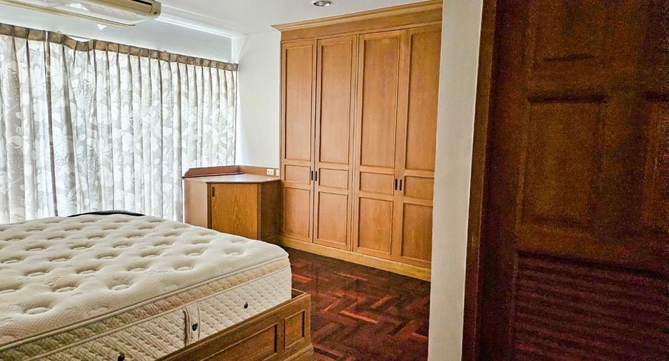 Продажа 3 спальни кондо в Щаттхана, Бангкок