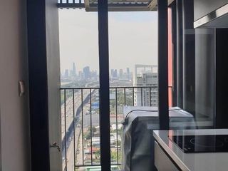 Wohnung zur Miete mit Studio in Huai Khwang, Bangkok