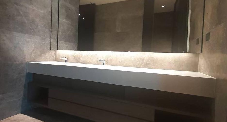 For sale 1 bed condo in Khlong San, Bangkok