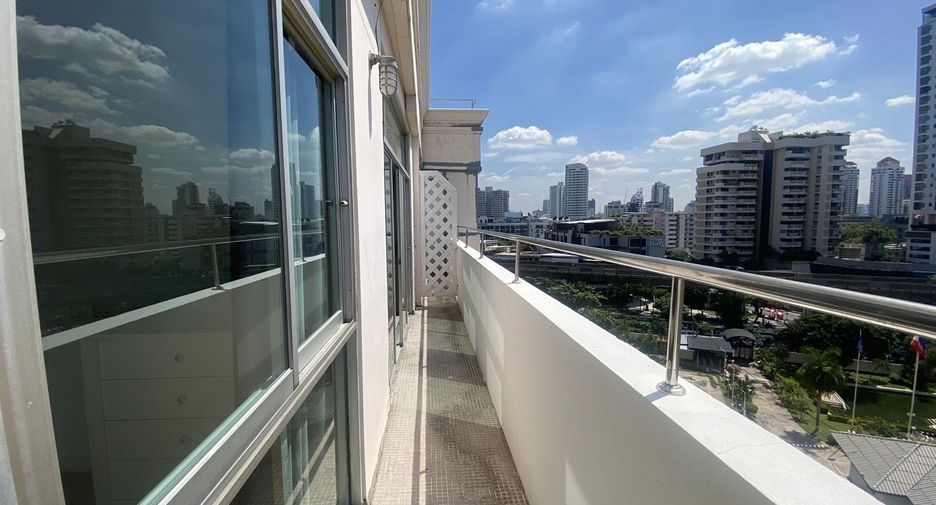 Condo en alquiler de 1 habitaciones en Khlong Toei, Bangkok