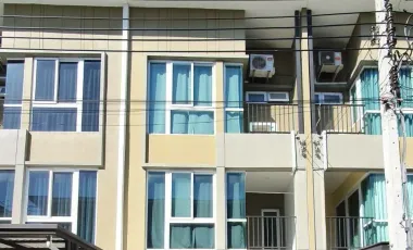 À louer 3 chambres maison de ville à Bang Phli, Samut Prakan
