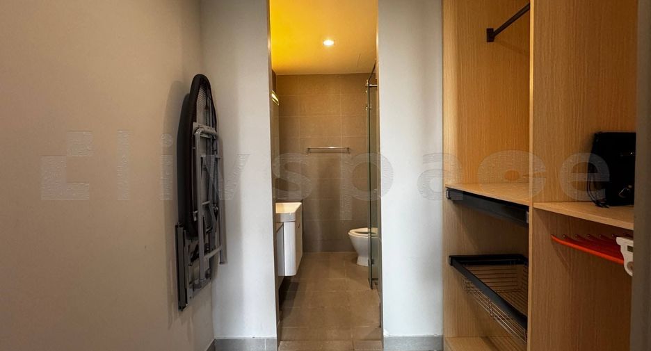 For rent 1 bed condo in Pathum Wan, Bangkok