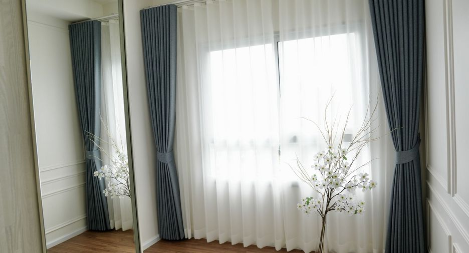 For sale 2 bedrooms condo in Mueang Samut Prakan, Samut Prakan