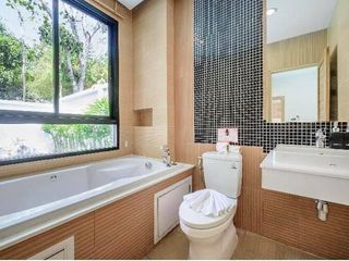 À louer 2 chambres villa à Mueang Phuket, Phuket