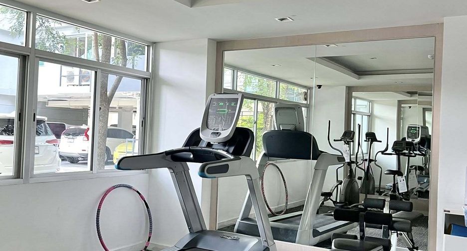 For rent 1 bed condo in Phra Khanong, Bangkok