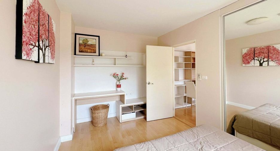 For rent 1 bed condo in Phra Khanong, Bangkok