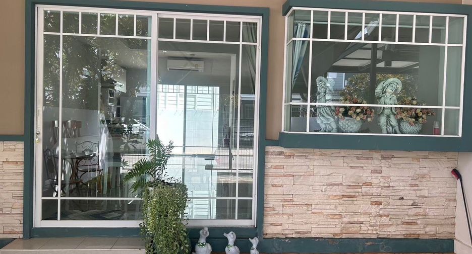 For rent 2 bedrooms townhouse in Bang Phli, Samut Prakan