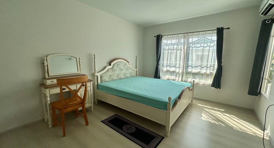 For rent 2 bedrooms townhouse in Bang Phli, Samut Prakan