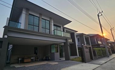 For sale and for rent 4 bedrooms house in Prawet, Bangkok