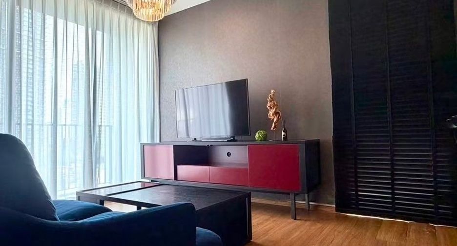 For rent 2 bedrooms condo in Watthana, Bangkok