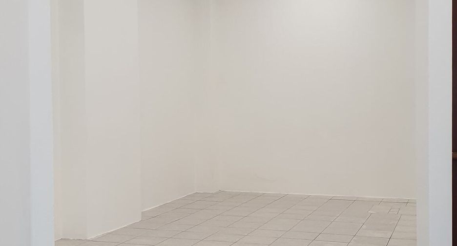 Reihenhaus zum Kauf mit 4 Zimmer in Bang Khae, Bangkok