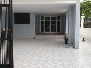 For sale 4 ベッドルーム townhouse in Bang Khae, Bangkok