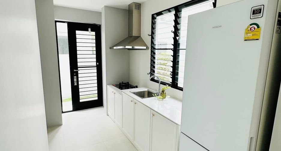 Casa en venta de 4 habitaciones en Saphan Sung, Bangkok