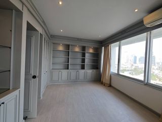 For sale 2 bedrooms condo in Sathon, Bangkok