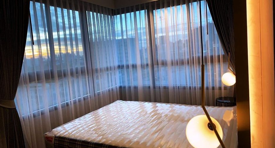 For rent 2 bedrooms condo in Phra Khanong, Bangkok