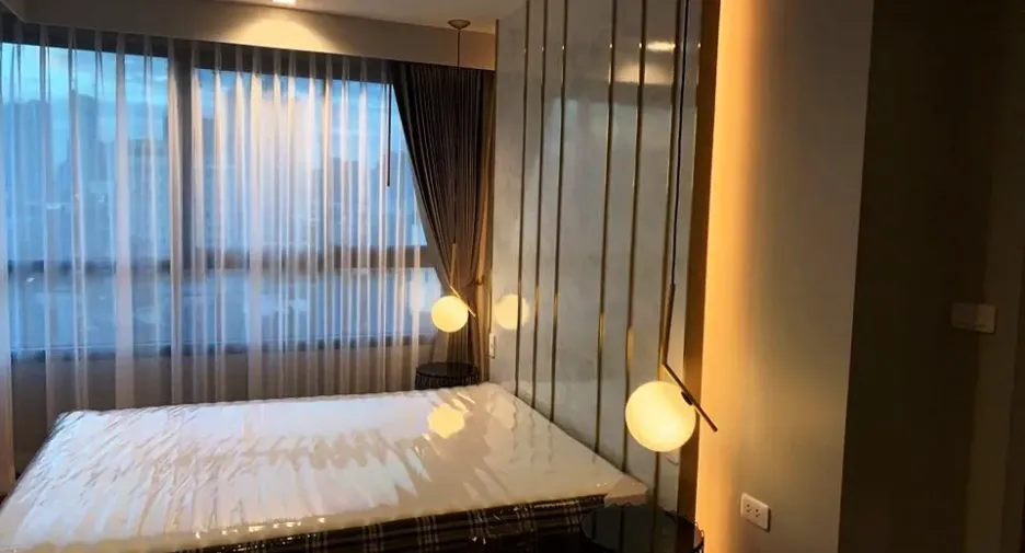 For rent 2 bedrooms condo in Phra Khanong, Bangkok