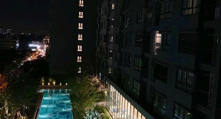 For rent 2 bedrooms condo in Phra Khanong, Bangkok
