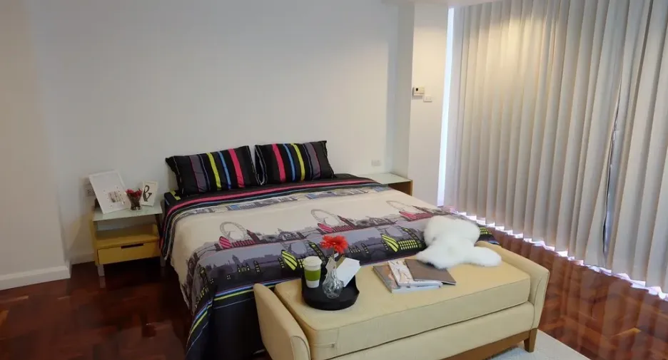 Casa adosada en alquiler de 5 habitaciones en Sathon, Bangkok