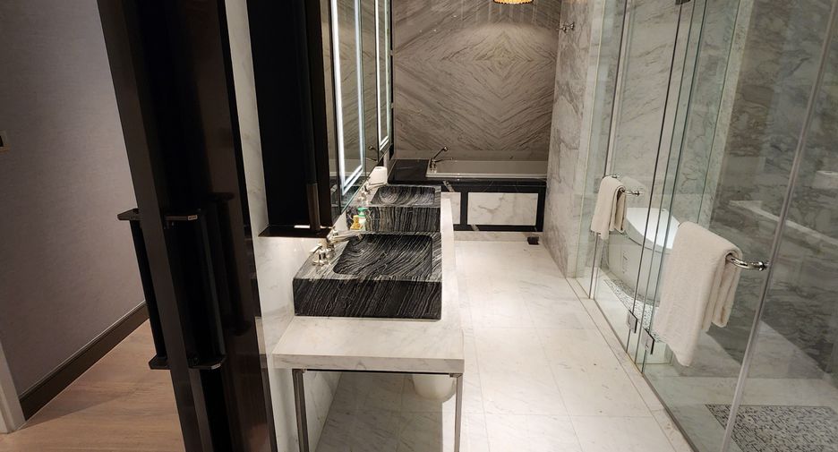 À vendre 2 chambres condo à Khlong San, Bangkok
