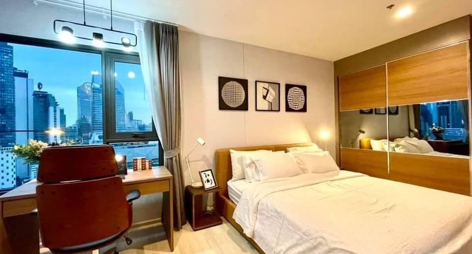 For rent 2 bedrooms condo in Pathum Wan, Bangkok