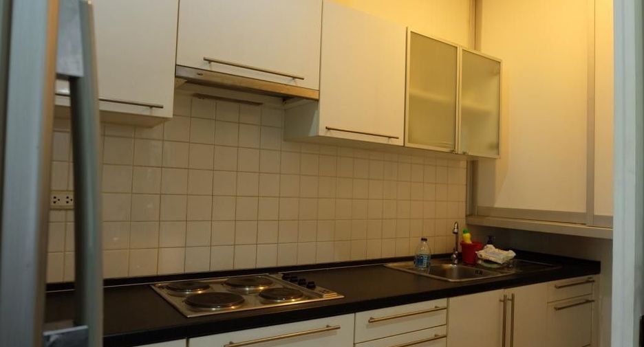 For sale 3 bedrooms condo in Watthana, Bangkok