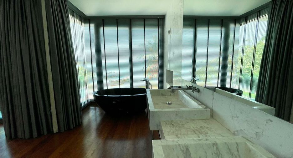 For sale 3 bedrooms villa in Mueang Phuket, Phuket