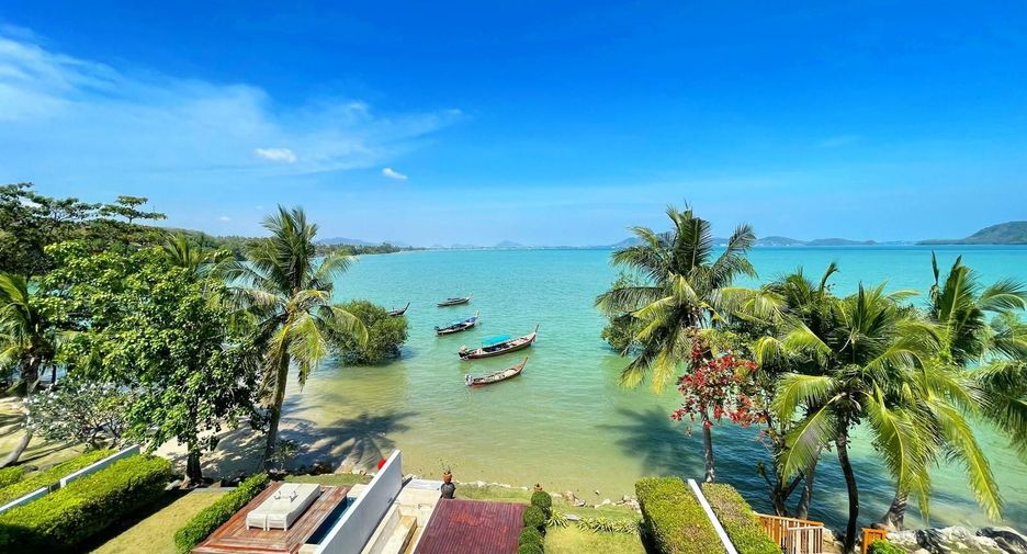 For sale 3 bedrooms villa in Mueang Phuket, Phuket