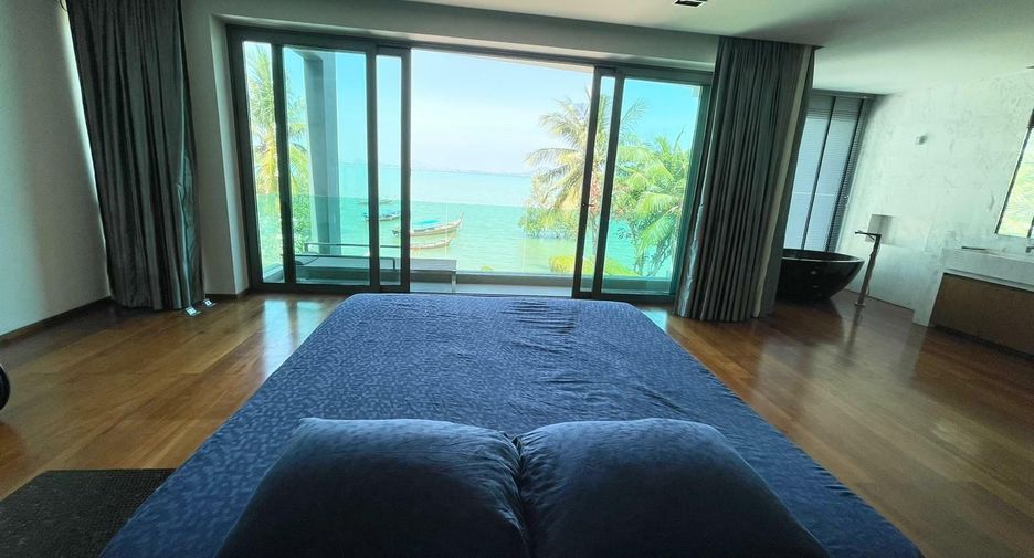 For sale 3 bedrooms villa in Mueang Phuket, Phuket