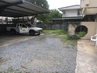 Haus zum Kauf mit 3 Zimmer in Lat Phrao, Bangkok