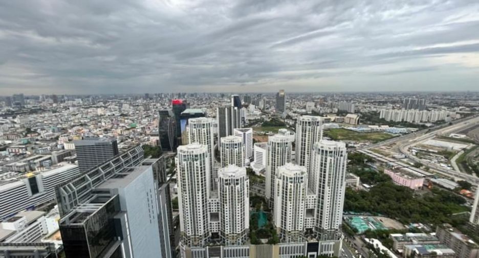 For rent 1 bed condo in Huai Khwang, Bangkok