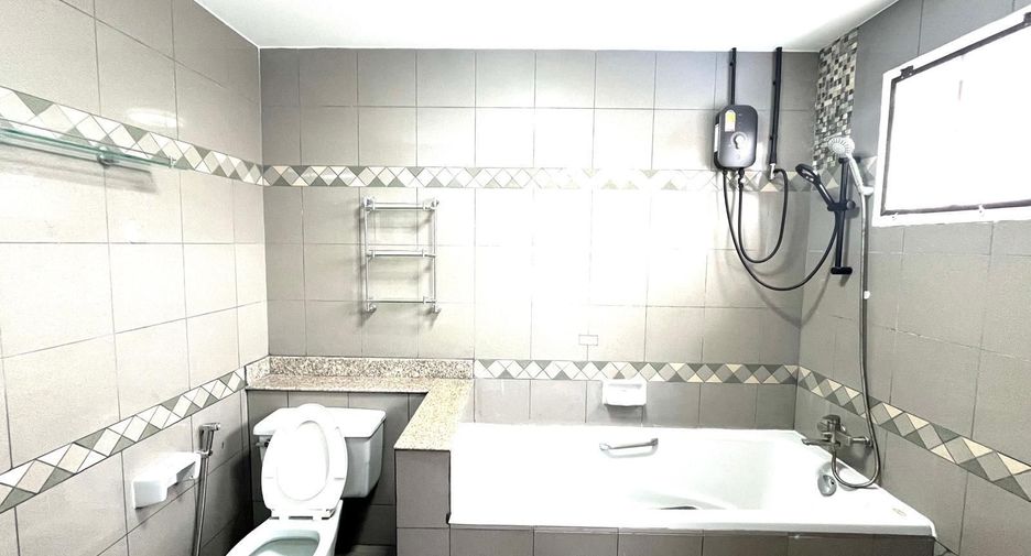 Аренда 4 спальни дом в Пхукет Тощн, Пхукет
