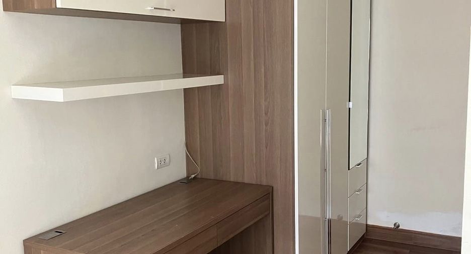 For rent 1 bed condo in Pathum Wan, Bangkok