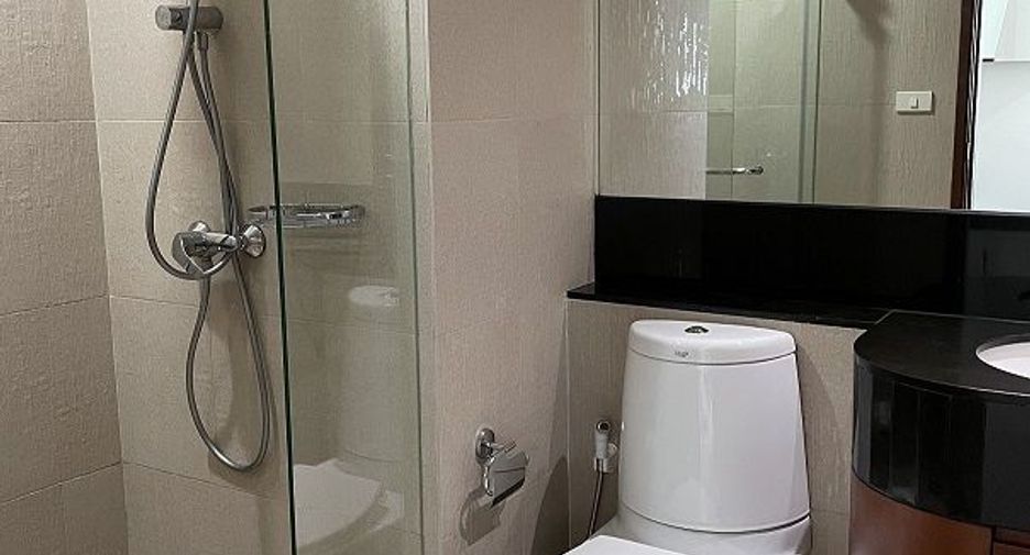 For sale 2 bedrooms condo in Pathum Wan, Bangkok