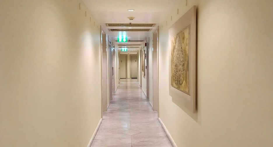 For sale 1 bed condo in Pathum Wan, Bangkok