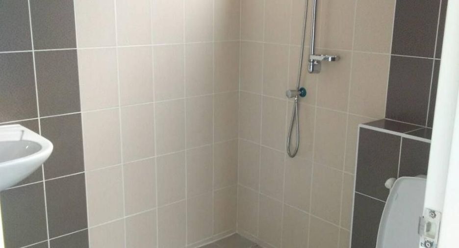 For sale 5 bedrooms townhouse in Sai Mai, Bangkok