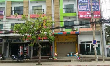 For sale 5 bedrooms townhouse in Sai Mai, Bangkok