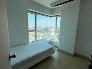 出租 2 卧室 公寓 在 Bang Na, 曼谷