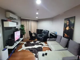 For sale and for rent 3 bedrooms condo in Huai Khwang, Bangkok