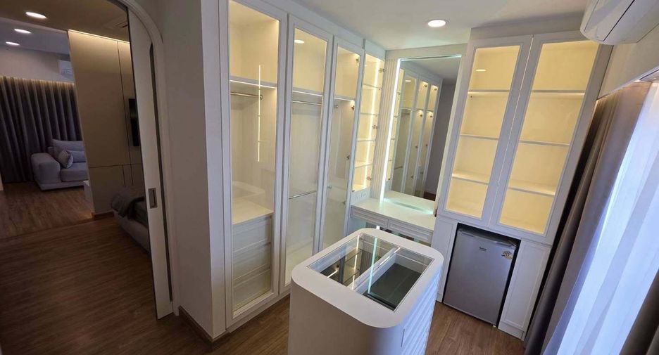 Casa en alquiler de 4 habitaciones en Bang Phli, Samut Prakan