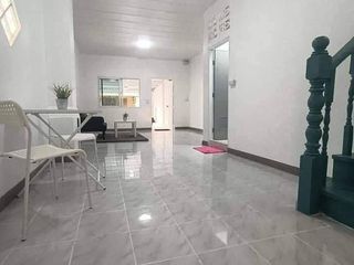 For sale 2 bedrooms townhouse in Mueang Samut Prakan, Samut Prakan