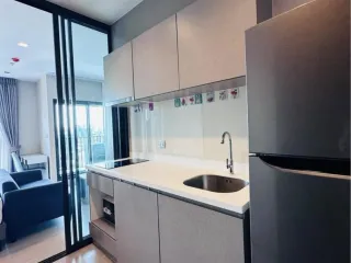 Condo en alquiler de 1 habitaciones en Huai Khwang, Bangkok