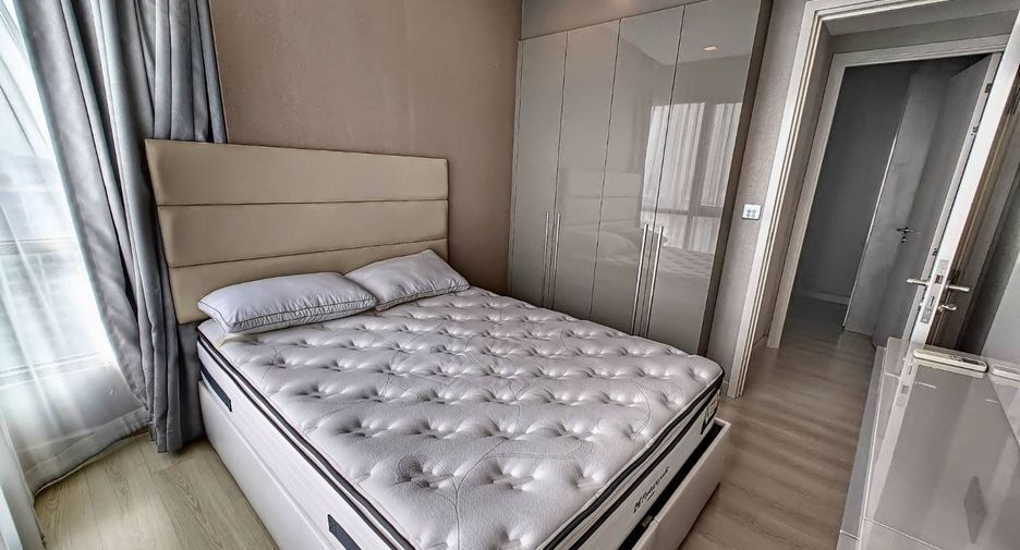For sale 3 bedrooms condo in Phaya Thai, Bangkok