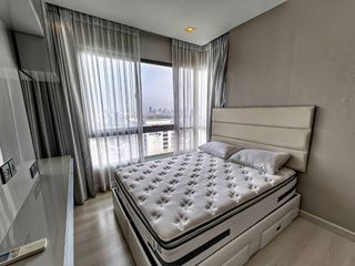 For sale 3 bedrooms condo in Phaya Thai, Bangkok