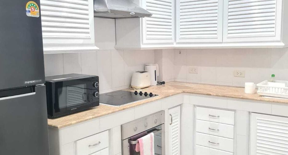 Apartamento en alquiler de 2 habitaciones en Mueang Phuket, Phuket