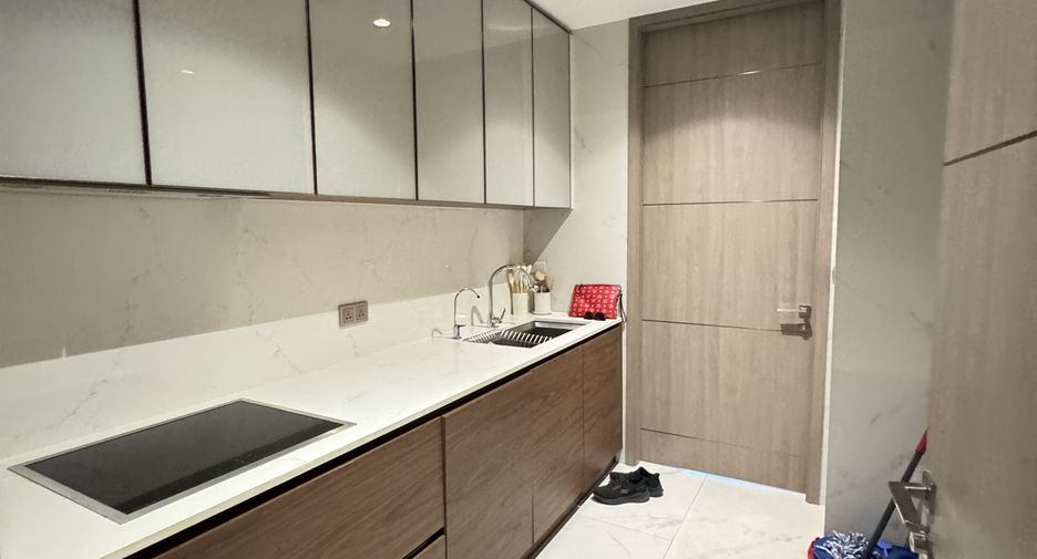 Condo en alquiler de 2 habitaciones en Khlong Toei, Bangkok